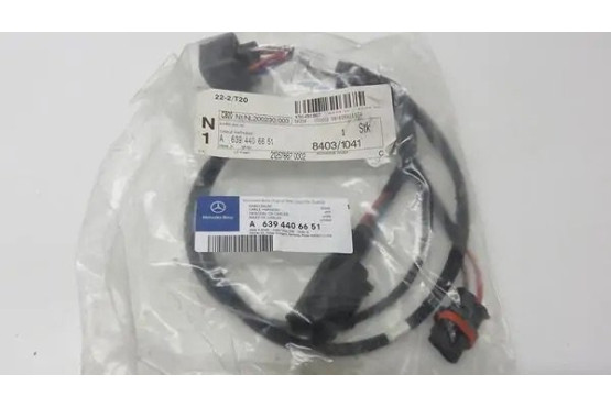 Johtosarja jäähdyttimen flektille W639 Alkuperäinen