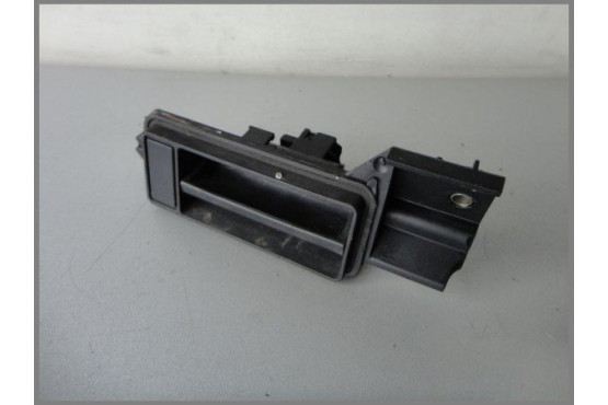 Takaluukun aukaisukahva W204 Alkuperäinen